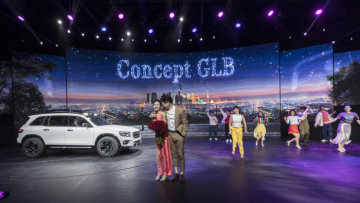 Compact show car with SUV genes: The latest concept vehicle from the brand bearing the three-pointed star celebrates its world premiere in Shanghai. The Mercedes-Benz Concept GLB is characterised by its robust appearance and plenty of room for up to seven people. The powerful proportions from the world of compact SUVs  and the generous interior space make it the ideal family vehicle and leisure companion.