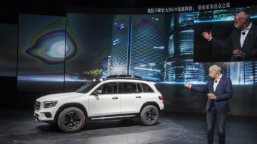 With the Concept GLB Mercedes-Benz presented on the eve of the 18th Auto Shanghai an SUV idea based on the compact car platform of the the brand with the three-pointed star. The close-to-production show car Concept GLB puts the focus on space and sturdiness. Presented by Dieter Zetsche, CEO of Daimler AG and Head of Mercedes-Benz Cars.