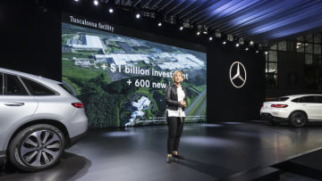 Following the successful "eve" event Britta Seeger, Member of the Board of Management of Daimler AG, responsible for Mercedes-Benz Cars Sales and Dietmar Exler, President  &  CEO of Mercedes-Benz USA, presented three further world premieres on the first press day of the NYIAS 2019: on display for the first time in the Big Apple were the new Mercedes-Benz GLS, the Mercedes-Benz GLC Coupé and the EQC Edition 1886 (combined electrical consumption: 20.8 – 19. 7 kWh/100 km; combined CO2 emissions: 0 g/km)i.