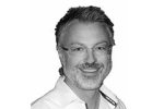jochen.uebler@daimler.com