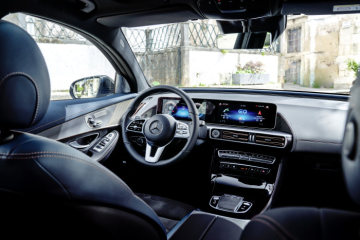 A special car for a special moment: A limited special edition marks Mercedes-Benz's resolute departure into the era of electric mobility – the EQC Edition 1886 (combined electric energy consumption: 20.8 – 19.7 kWh/100 km; combined CO2 emissions: 0 g/km)*. With the EQC Edition 1886, the brand with the star is emphasizing that its idea of future mobility goes well beyond vehicles themselves. *Electric energy consumption and range have been determined on the basis of Regulation (EC) No. 692/2008. Electric energy consumption and range depend on the vehicle configuration.
