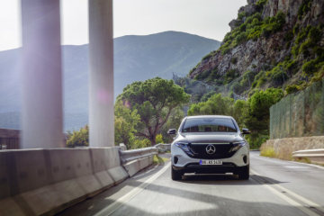 A special car for a special moment: A limited special edition marks Mercedes-Benz's resolute departure into the era of electric mobility – the EQC Edition 1886 (combined electric energy consumption: 20.8 – 19.7 kWh/100 km; combined CO2 emissions: 0 g/km)*. With the EQC Edition 1886, the brand with the star is emphasizing that its idea of future mobility goes well beyond vehicles themselves. *Electric energy consumption and range have been determined on the basis of Regulation (EC) No. 692/2008. Electric energy consumption and range depend on the vehicle configuration.