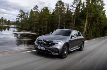 EQC 400 4MATIC; designo selenite grey magno; AMG Line; ARTICO man-made leather / DINAMICA microfiber black