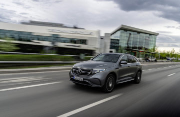 EQC 400 4MATIC; designo selenite grey magno; AMG Line; ARTICO man-made leather / DINAMICA microfiber black