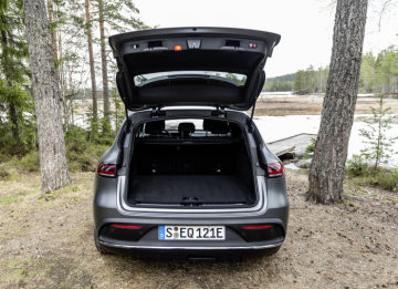 EQC 400 4MATIC; designo selenite grey magno; AMG Line; ARTICO man-made leather / DINAMICA microfiber black