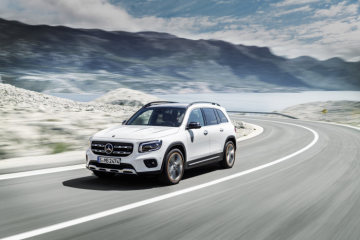 Mercedes-Benz GLB Edition 1, digital white