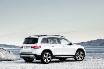 Mercedes-Benz GLB Edition 1, digital white