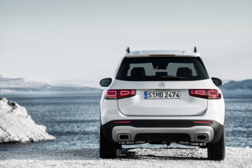 Mercedes-Benz GLB Edition 1, digital white