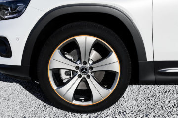 Mercedes-Benz GLB Edition 1, digital white