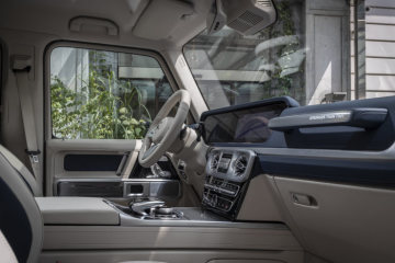 Mercedes-Benz G 400 d; brilliant blue; Nappa leather macchiato beige/yacht blue