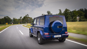 Mercedes-Benz G 400 d; brilliant blue; Nappa leather macchiato beige/yacht blue