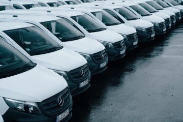 Übergabe von 225 Mercedes-Benz Vito an die ISS Communication Services GmbH