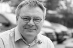 joerg.howe@daimler.com