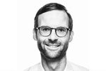 florian.hofmann@daimler.com